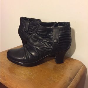 Leather Dansko heels